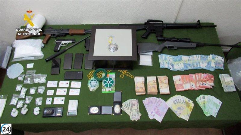 Banda criminal de San Clemente: 8 arrestados por tráfico de drogas y blanqueo de capitales.