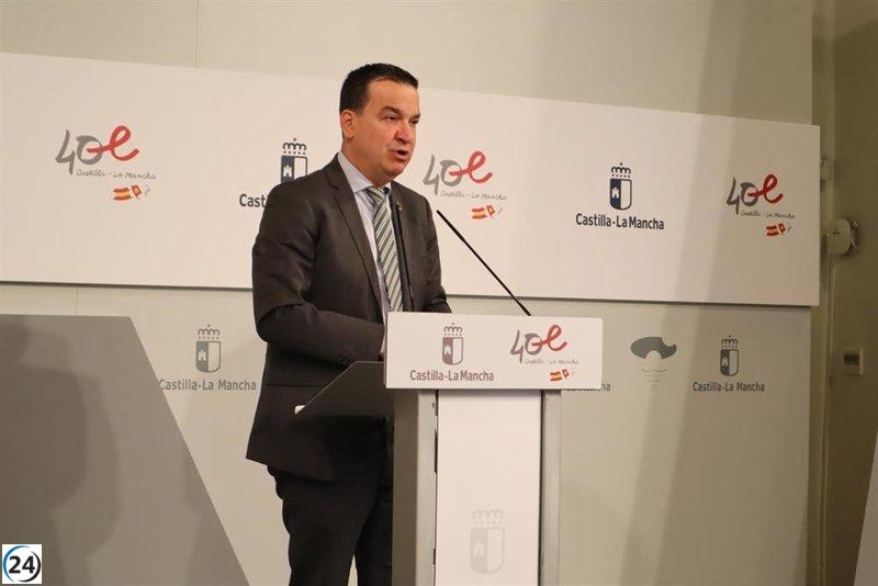 Castilla-La Mancha invierte 60 millones en ayudas a agricultores profesionales para combatir la sequía.