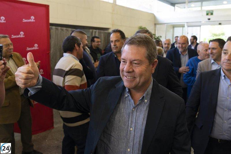 Page revalida mayoría absoluta en C-LM, PP obtiene 12 escaños y Vox irrumpe con 4.