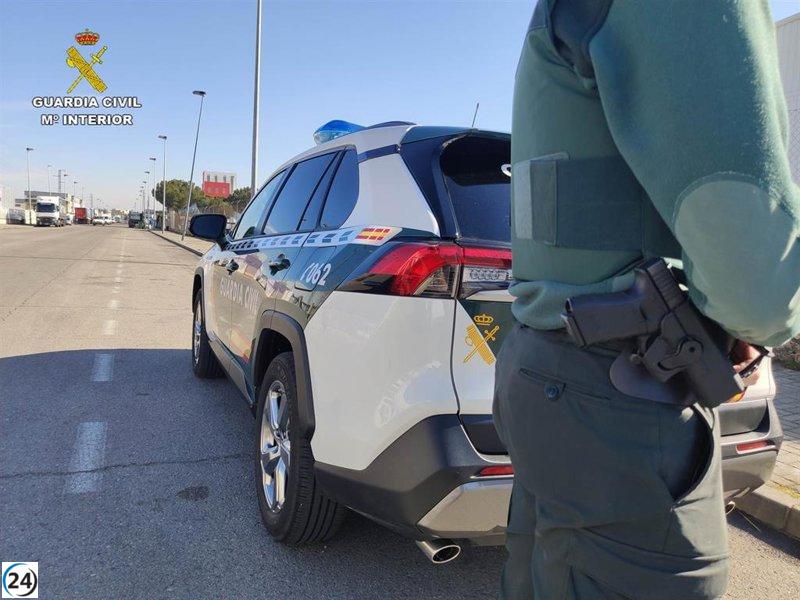Cuatro delincuentes con antecedentes detenidos en intento de robo en nave industrial.