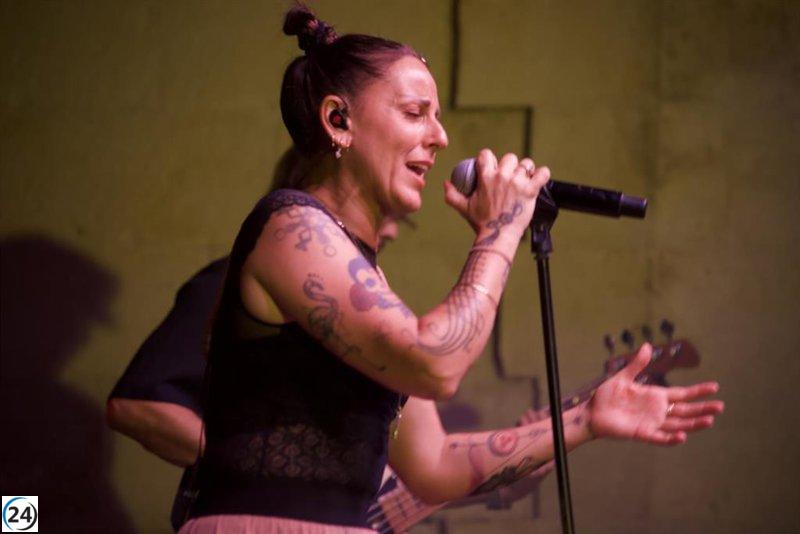 Chambao triunfa en Cuenca con un lleno absoluto en un derroche de arte flamenco y éxitos.