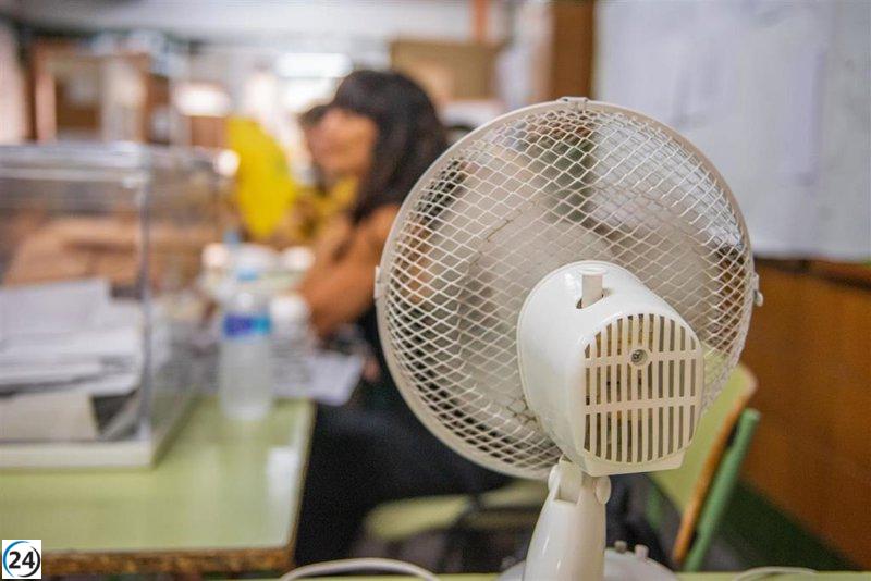 El PP se alzaría victorioso en C-LM con 10-11 escaños, el PSOE obtendría 8, Vox sufre una caída hasta 2-3 y Sumar no alcanza la cifra necesaria, según Sigma Dos.