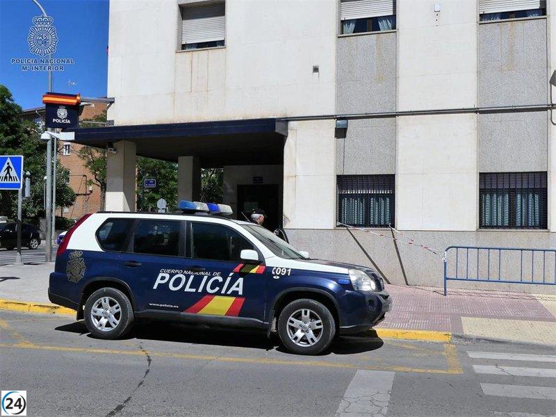 Hombre atrincherado en Ciudad Real hiere a dos policías durante su detención