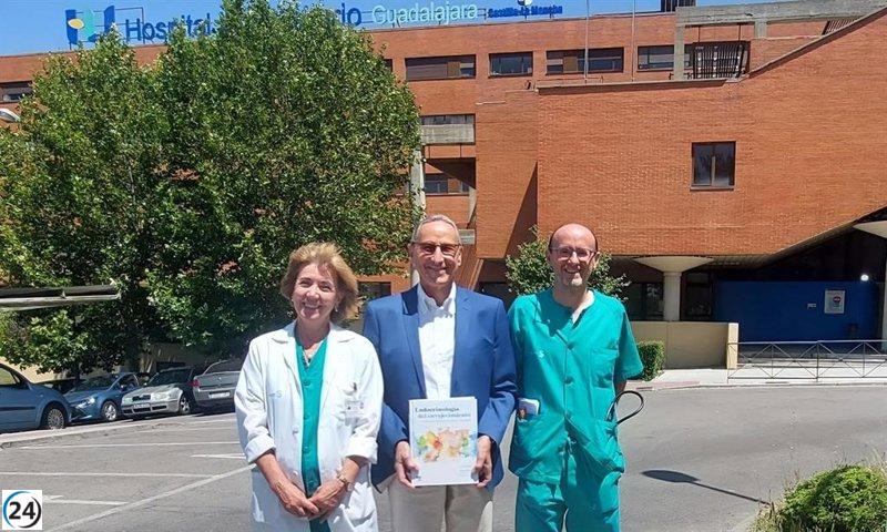 El médico del Hospital de Guadalajara, Emiliano Corpas, lanza libro sobre Endocrinología Clínica y Envejecimiento.