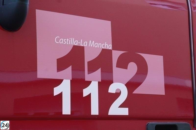 Incendio en Carriches (Toledo) calcina tres camiones de paja en explotación ganadera