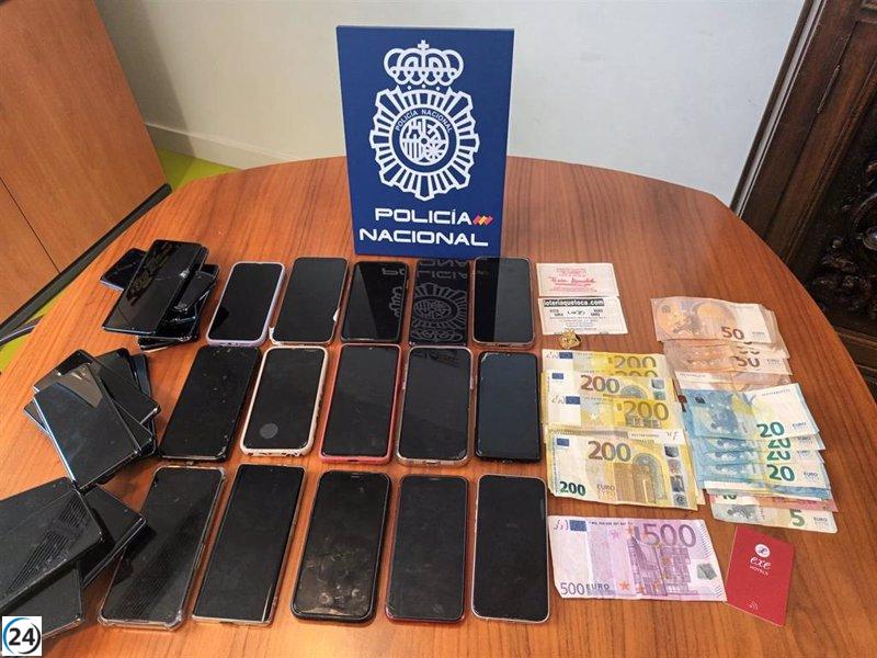 Cuatro delincuentes habituales de Albacete son arrestados por robar teléfonos en ferias de todo el país.