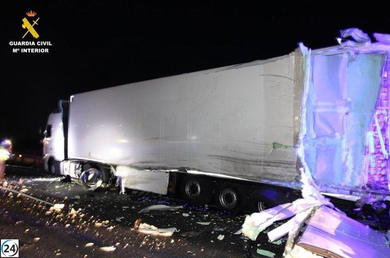 Conductor arrestado tras accidente fatal en A-43, en el que murió su acompañante masculino.