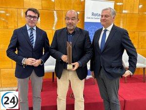 El periodista conservador Ángel Expósito galardonado por su destacada comunicación por el Club Rotario de Ciudad Real