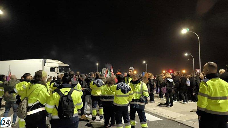 40.000 trabajadores en Guadalajara comienzan la huelga en el sector logístico debido a la falta de acuerdo después de un día de negociaciones intensas.