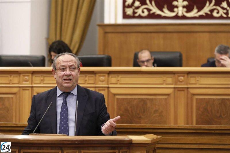 Presupuestos de 2024 en C-LM aprobados por mayoría PSOE, a pesar del rechazo de PP y Vox.