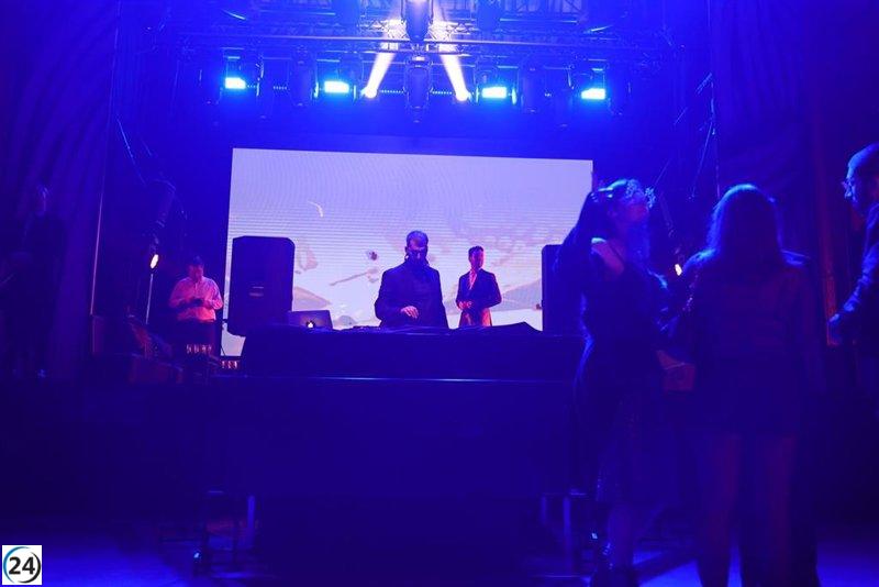 La OCU señala importancia de precios y exceso de aforo en fiestas de Nochevieja.